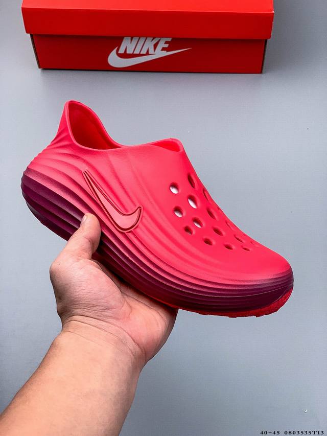 Nike Reactx Rejuven8新款休闲凉鞋 采用质感柔软且出众回弹的 Reactx泡绵，缔造非凡舒适的日常穿着体验，助你保持活力。鞋面透气孔设计，营造