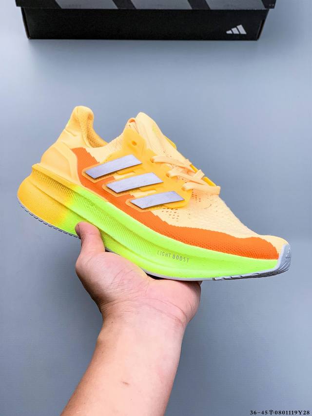 公司级真爆！阿迪达斯Adidas Ultraboost Light轻弹系列低帮袜套式针织透气缓震休闲运动慢跑鞋 搭载Light Boost中底的Ultraboo