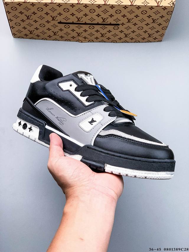 路易威登 Louis Vuitton Lv路易威登板鞋 乘风破浪的姐姐争先种草款,舒适透明底和百搭性霸屏整个时尚娱乐圈，正品1:1套楦复刻，细节调整完美主义！鞋