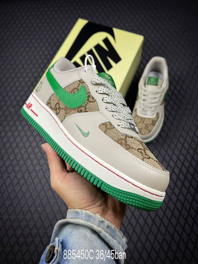 C Nike Air Force 1‘07 Lv8 原楦头原纸板 打造纯正低帮空军版型 专注外贸渠道 全掌内置蜂窝气垫 原盒配件 原厂中底钢印、拉帮完美 货号: