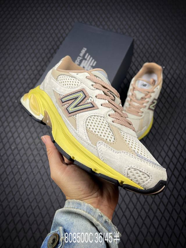 C New Balance 2010系列 新百伦 复古老爹风网布跑步休闲运动鞋 新百伦经典配色 沿袭了面世之初的经典科技 以Encap中底配以升级版 N-Erg