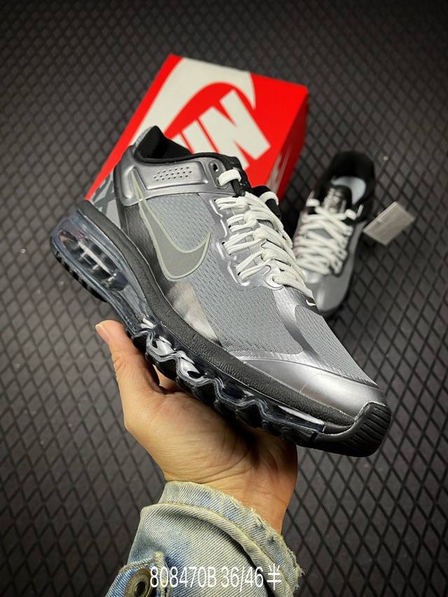 B Nike Air Max 2013 复古单品 耐克复古透气网布气垫跑鞋#搭配全掌式 Max Air 气垫，为步伐注入充沛活力。半透明中底和外底，为整体造型画