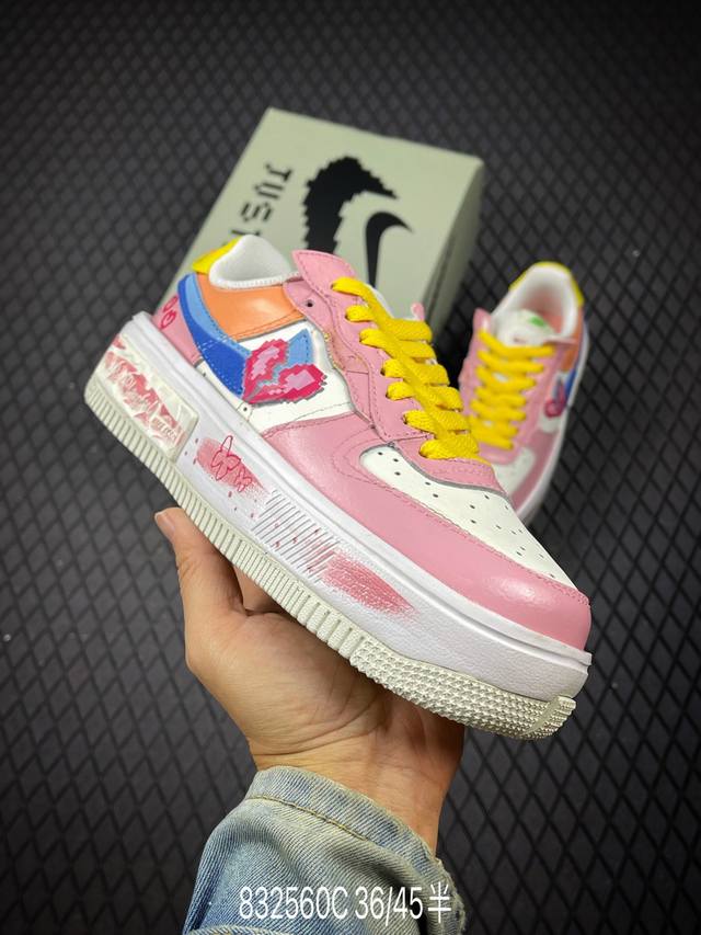 C 公司级Nike Air Force 1‘07 原楦头原纸板 打造纯正低帮空军版型 专注外贸渠道 全掌内置蜂窝气垫 原盒配件 原厂中底钢印、拉帮完美 货号:D