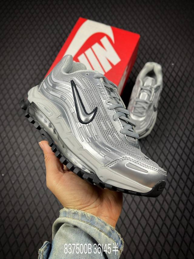 B Comme Des Garcons Homme Plus X Nk Air Max Tl 2.5 Pack 川久保玲联名气垫跑鞋 #鞋款采用透气网眼布和皮革
