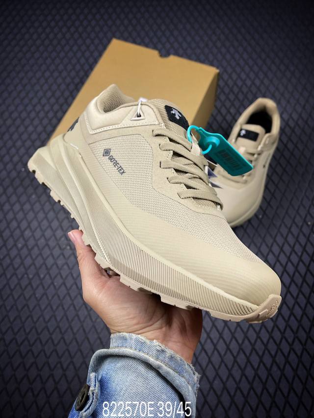 迪桑特 Descente Run Step Low 跑步阶段系列城市通勤户外马拉松休闲运动慢跑鞋 尺码：39-45 编码：822570E