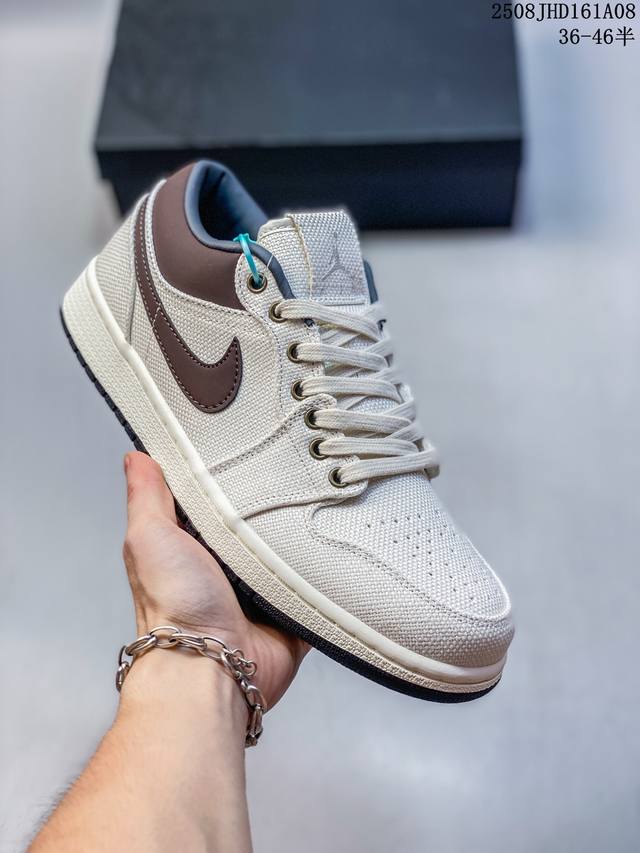 公司级 耐克 乔丹Air Jordan 1 Low Aj1 乔1 乔丹1代Aj1 低帮复古文化休闲运动篮球鞋。从1985 年面世的元年款汲取设计灵感，采用简洁大