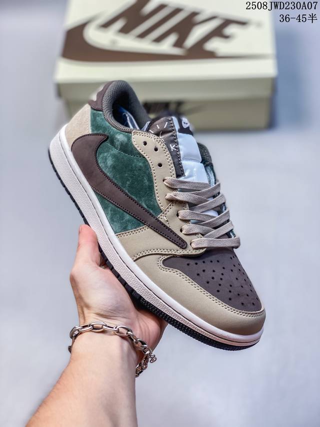 公司级Nike Air Jordan 1 X Travis Scott Aj1倒勾 乔一倒钩 ‘Diy’定制 耐克 低帮文化篮球鞋 完美品质出货 细节如图所示