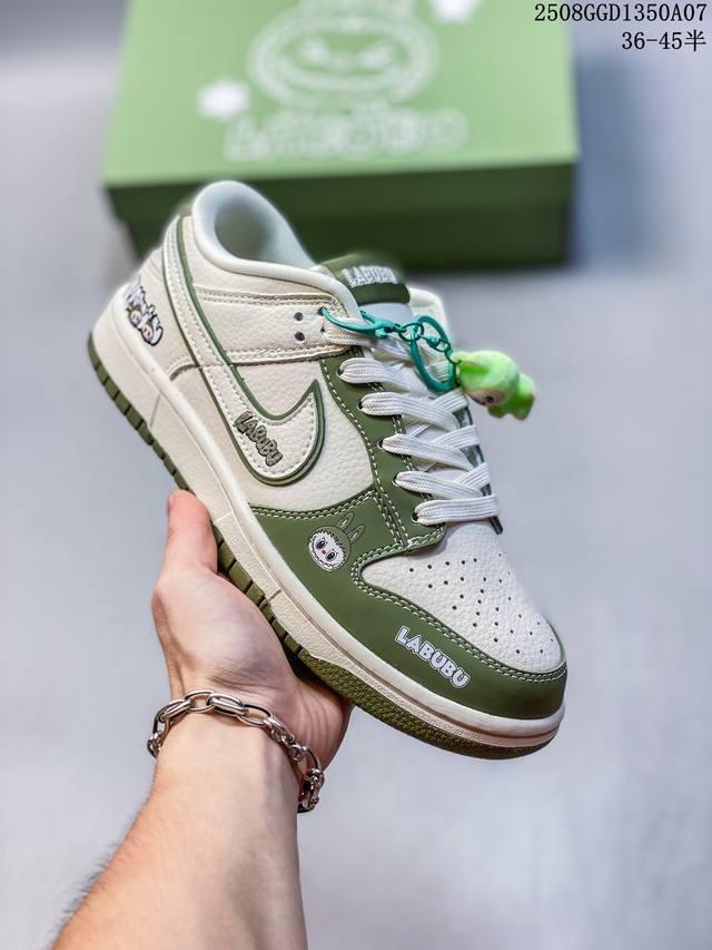 海外爆款限量发售！高端定制Nike Sb Dunk Low “Labubu拉布布联名---奶白绿色呲牙印花” 高端定制 低帮休闲板鞋 定制鞋盒 大厂纯原品质出货
