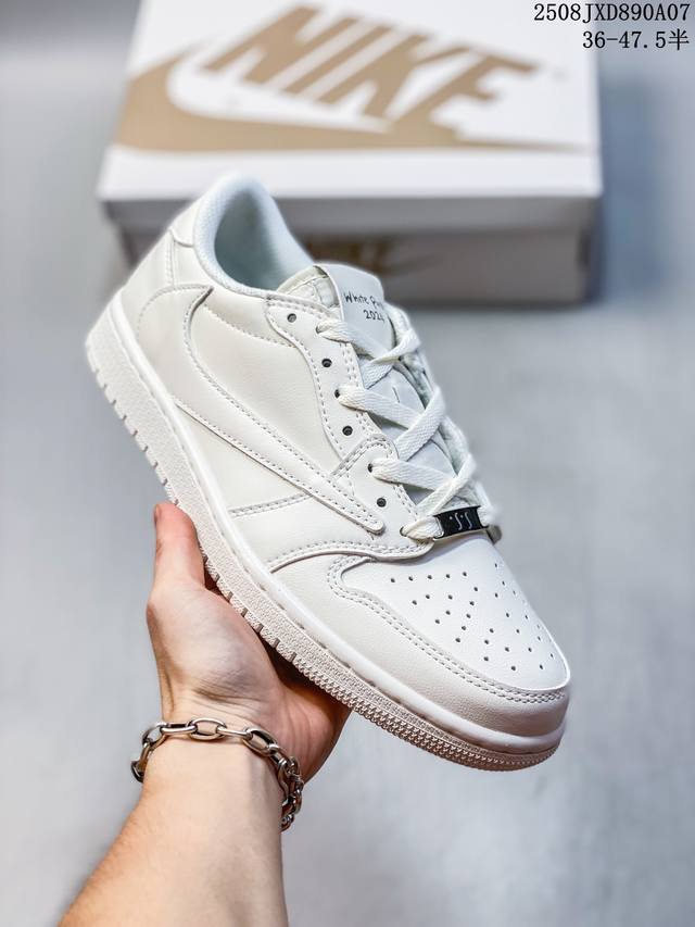 公司级Aj1倒勾Travis Scott X Air Jordan 1 ” Reverse Mocha “ Aj1乔1 Ts 闪电 联名倒钩 低帮文化篮球鞋 完