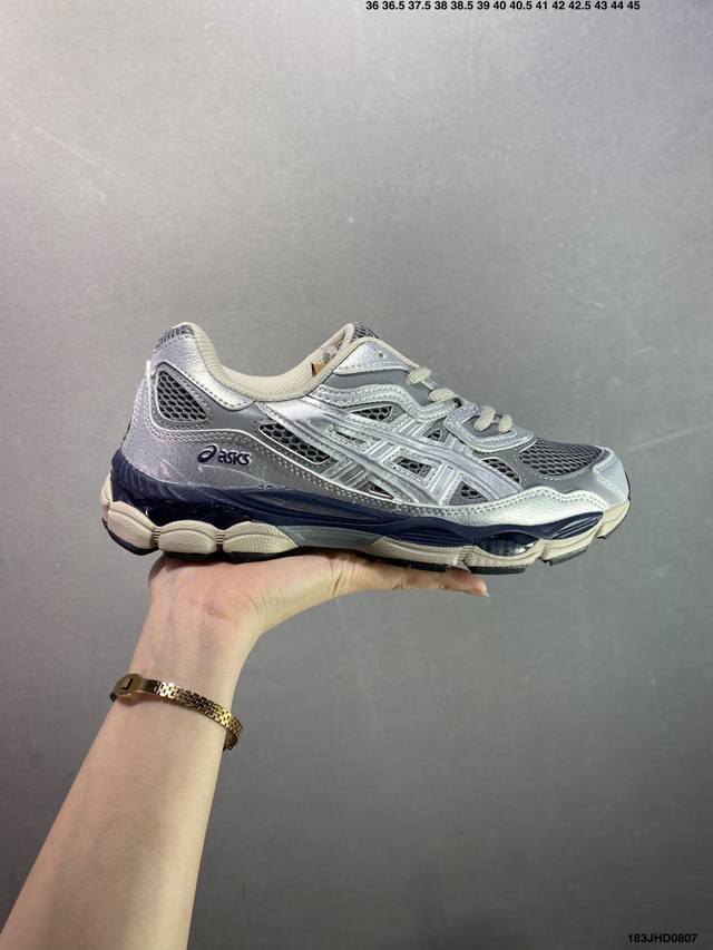 公司级Asics 亚瑟士Gel-Nyc 透气网眼鞋面配合部分合成革材质 采用全新Ahar+橡胶材质 更加耐磨 货号: 1A789-020 尺码:36～45 Id