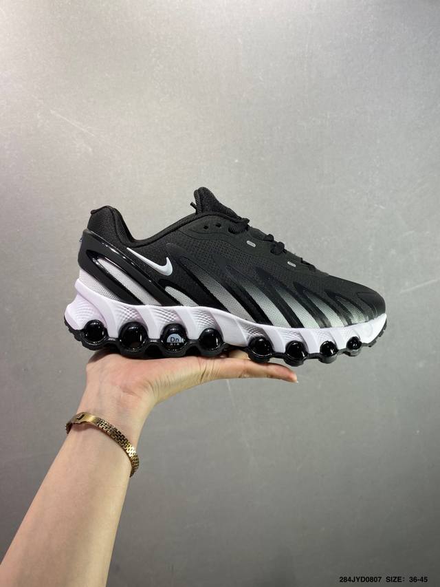 公司级Nike Air Max Dn8 全掌科技气垫 缓震运动跑鞋 Dn8的核心亮点在于其八腔气垫结构 根据不同部位设定的气压值专为行走设计 提供卓越的舒适感
