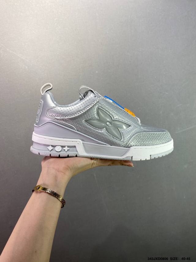 路易威登 Louis Vuitton Lv路易威登板鞋 新款 Lv Trainer最新配色运动鞋 L家 篮球鞋风格运动鞋 该鞋由艺术总监 Virgil Ablo