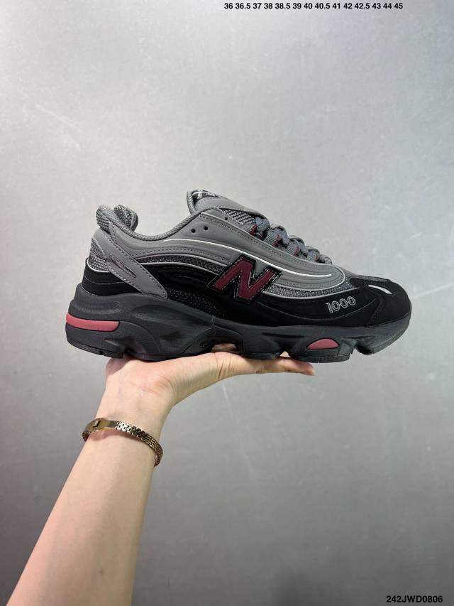 公司级新百伦New Balance 1000 系列低帮复古老爹风休闲运动跑步鞋 New Balance 在不同配色上其鞋面材质呈现不同感觉，无论是运动风抑或是高