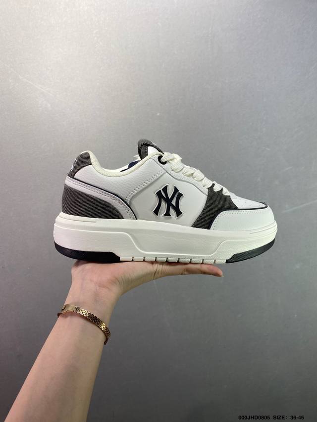 公司级Mlb Chunky Classic Embo Monogram 人气单品 学长鞋系列低帮老爹风轻量增高厚底百搭休闲运动慢跑鞋高级街头休閒品牌Mlb公开了