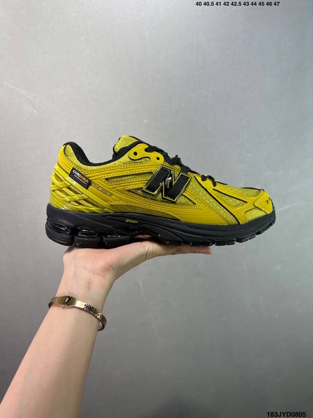 公司级New Balance M1906系列复古单品宝藏老爹鞋款 公司级版本复古元素叠加 质感超级棒 楦版型材料细节做工精细 作为Nb最经典的档案鞋型之一 与