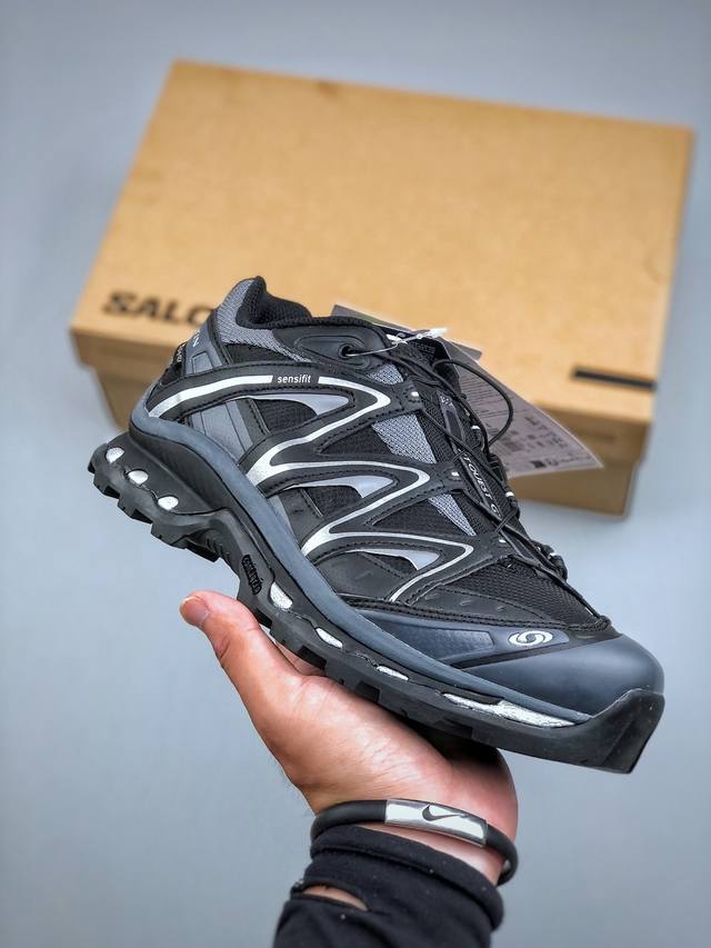 福利特价 Salomon萨洛蒙 Xt-Quest 探索者系列户外越野跑鞋鞋面采用Sensifit贴合技术 全方位贴合包裹脚型 鞋跟部鞋底牵引设计 提供强大的抓地