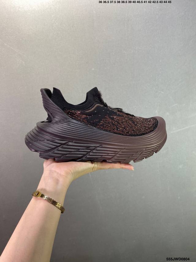 公司级Paria Farzaneh X Hoka One One Restore Chukka 红褐色 联名舒适防滑休闲城市通勤机能跑步鞋 都市漫步与机能美学的