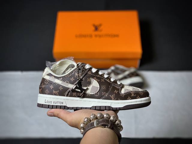福利特价 Nk Sb Dunk Low 周年高端定制 低帮休闲板鞋 大厂纯原品质出货 超高清洁度 皮料切割干净无任何毛边 细节完美 货号：Sj2068-255