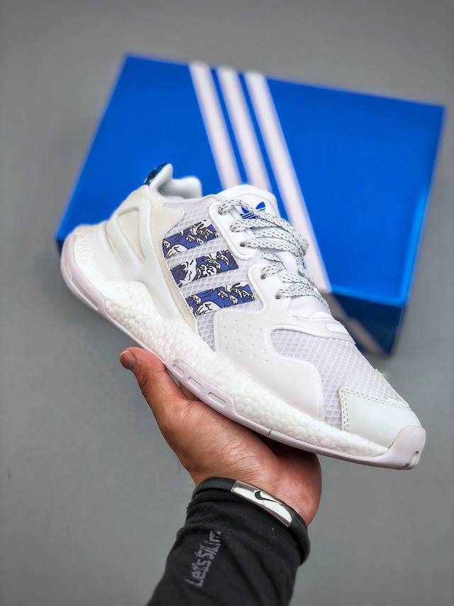 福利特价 Ad Day Jogger 夜行者二代 复古跑鞋原厂材料 原厂大底 私家独模 网布搭配麂皮拼接打造鞋面 极具复古风格鞋头及鞋跟点缀3M反光设计极为亮眼