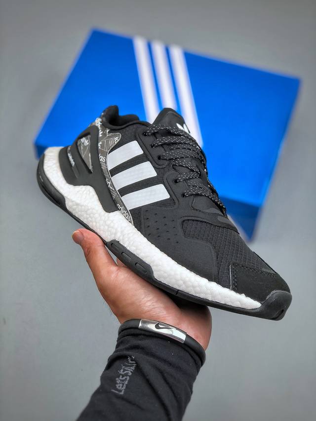 福利特价 Ad Day Jogger 夜行者二代 复古跑鞋原厂材料 原厂大底 私家独模 网布搭配麂皮拼接打造鞋面 极具复古风格鞋头及鞋跟点缀3M反光设计极为亮眼