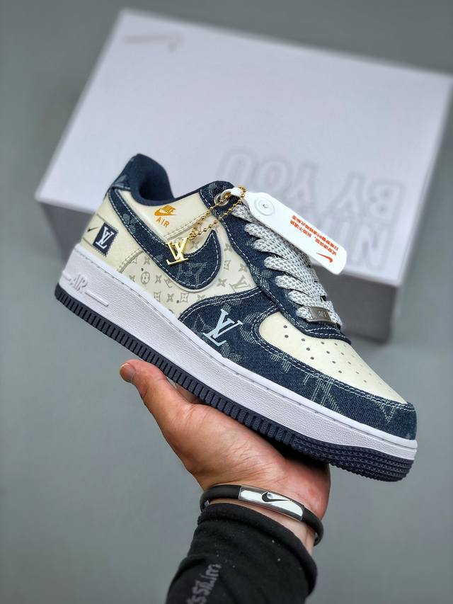 Nike Air Force 1 Low 联名款 原楦头原纸板 打造纯正空军版型专注外贸渠道 全掌内置蜂窝气垫 原盒配件 原厂中底钢印、拉帮完美 官方货号:Cw