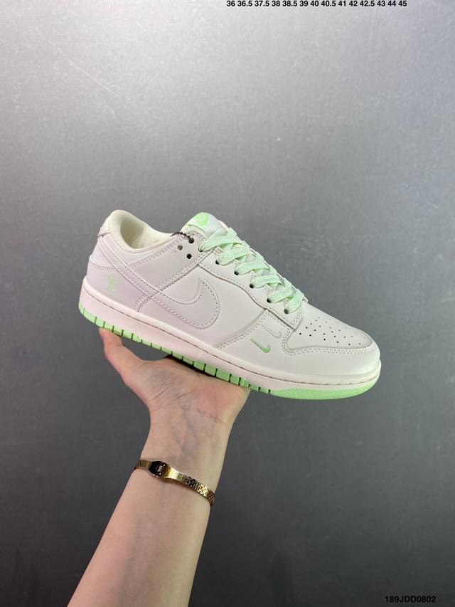 特价Nk Dunk Low 定制配色 大厂出品 极力推荐 原装头层材料 独家版型蒸餾加工帶來的是更好的视觉和脚感体验大厂纯原品质出货 清洁度 电绣工艺 皮料切割