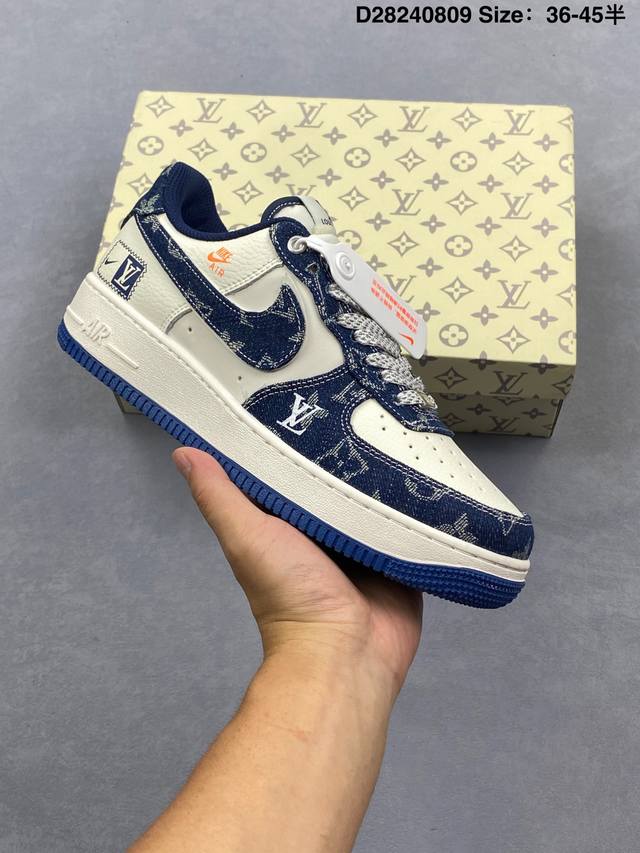 耐克Nike Dunk Low 扣篮系列 复古低帮休闲运动滑板板鞋采用脚感柔软舒适Zoomair气垫有效吸收滑板等极限运动在落地时带来的冲击力 为街头运动者们提