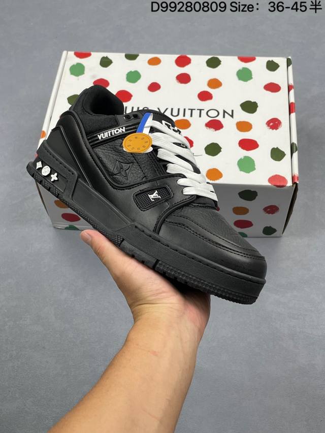 Lv Arch Light Sneaker 休闲运动文化百搭篮球板鞋 尺码：看图所示 编号：D99 809