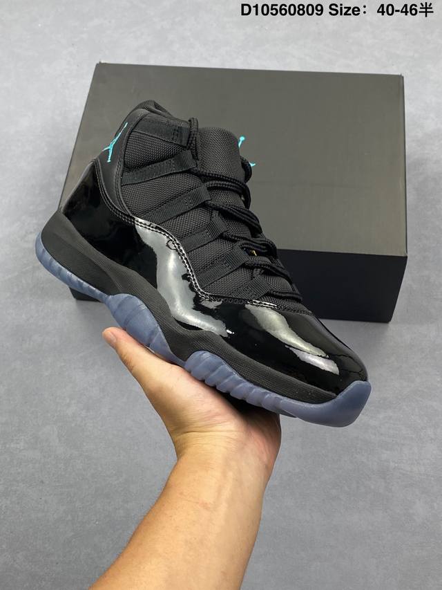 公司级Air Jordan 11 ”Cherry“ 高帮 Aj11 乔丹11代 Aj11 乔11 高邦 白红 乔丹篮球鞋系列 整双鞋以白红色为主调，红色的漆皮搭