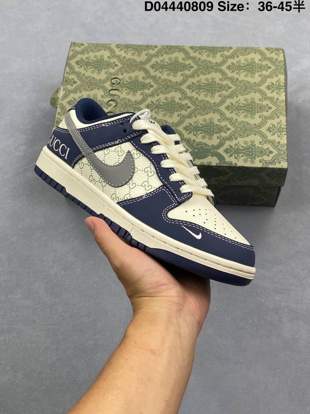 耐克Nike Sb Dunk Low 扣篮系列 复古低帮休闲运动滑板板鞋。采用脚感柔软舒适Zoomair气垫，有效吸收滑板等极限运动在落地时带来的冲击力，为街头