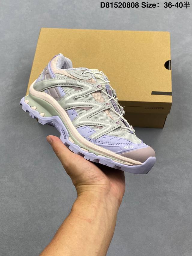 公司级Salomon Xa Pro 3D萨洛蒙户外越野跑鞋 鞋面采用Sensifit贴合技术 全方位贴合包裹脚型 鞋跟部鞋底牵引设计 提供强大的抓地性能 更适应