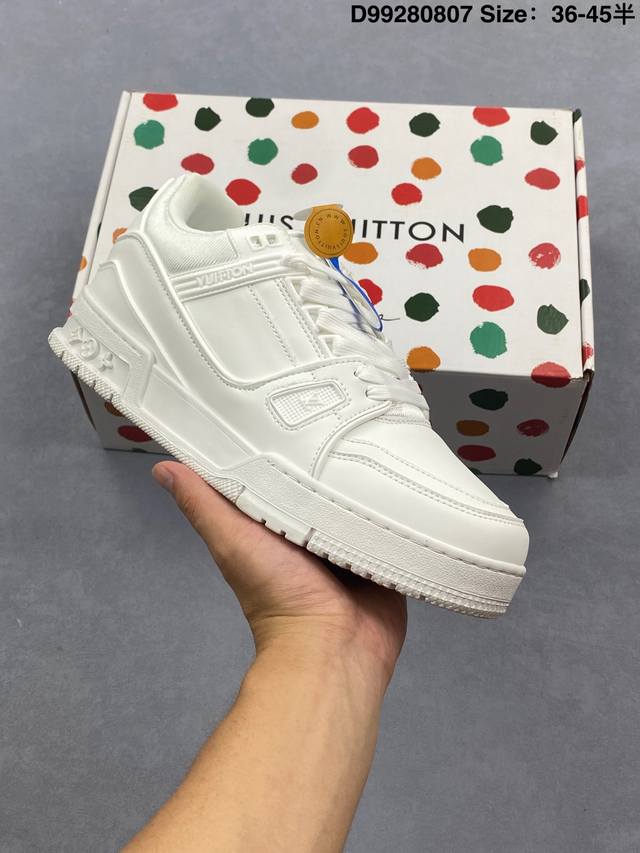 Lv Arch Light Sneaker 休闲运动文化百搭篮球板鞋 尺码：看图所示 编号：D99 807