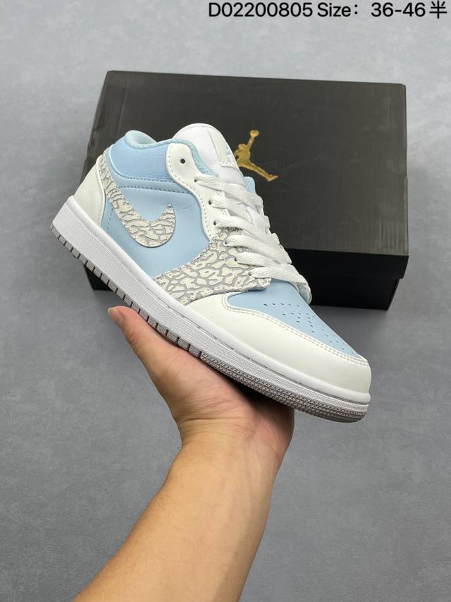 Nike Air Jordan 1 Low Aj1乔1低帮休闲板鞋 同步官方配色 头层皮打造 正确满胶鞋垫 四线拉帮 原厂织唛标 鞋舌高弹海绵填充 官方货号:I