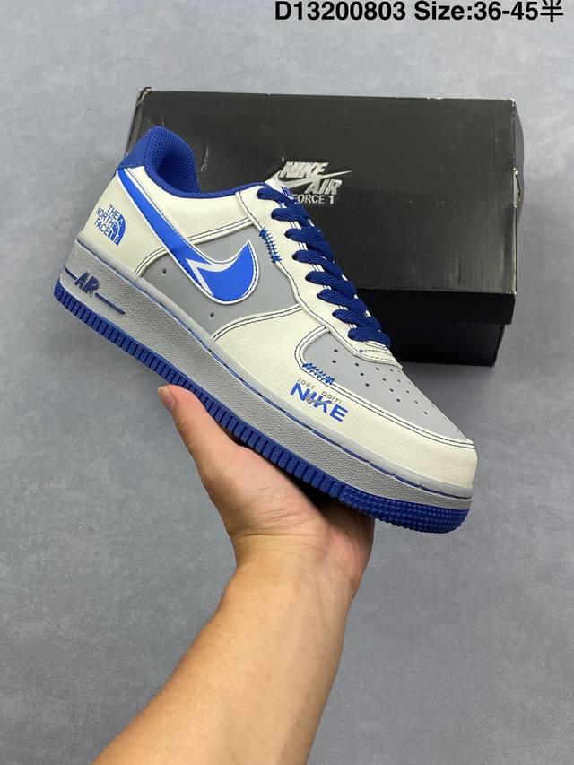 真标耐克Nike Air Force 7空军一号低帮百搭休闲运动板鞋。柔软、弹性十足的缓震性能和出色的中底设计，横跨复古与现代的外型结合，造就出风靡全球三十多年