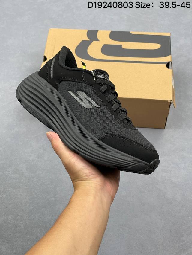 Skechers 斯凯奇 男女高透气回弹舒适缓震一脚蹬设计运动跑步鞋 尺码：如图所示 货号：220610 Bbk 编码：D19240803