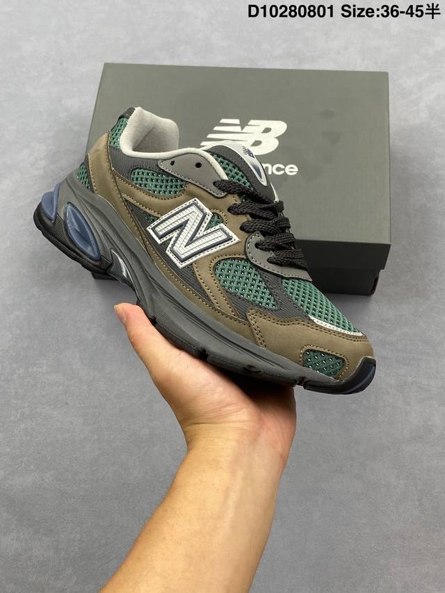 New Balance M2010系列 新百伦 复古老爹风网布跑步休闲运动鞋 新百伦经典配色 沿袭了面世之初的经典科技 以Encap中底配以升级版 N-Ergy
