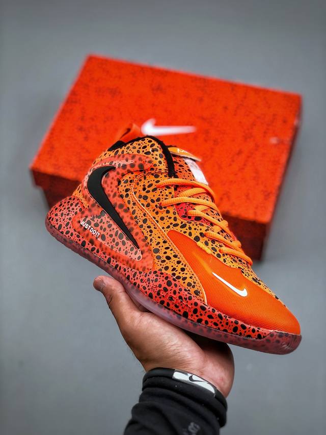 Nike Zoom Hyperset 2 Se 篮球鞋 原鞋开发 全鞋底React科技缓震及能量反馈 上脚舒适回弹 绑带系统和后跟填充 使 Hyerset拥有
