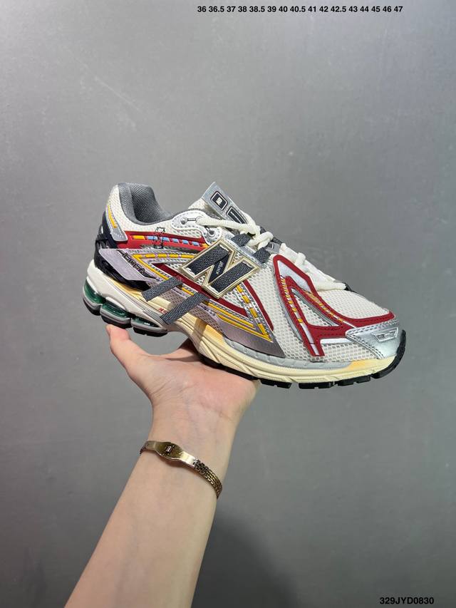 公司级New Balance M1906系列复古单品宝藏老爹鞋款 公司级版本复古元素叠加 质感超级棒 楦版型材料细节做工精细 作为Nb最经典的档案鞋型之一 与