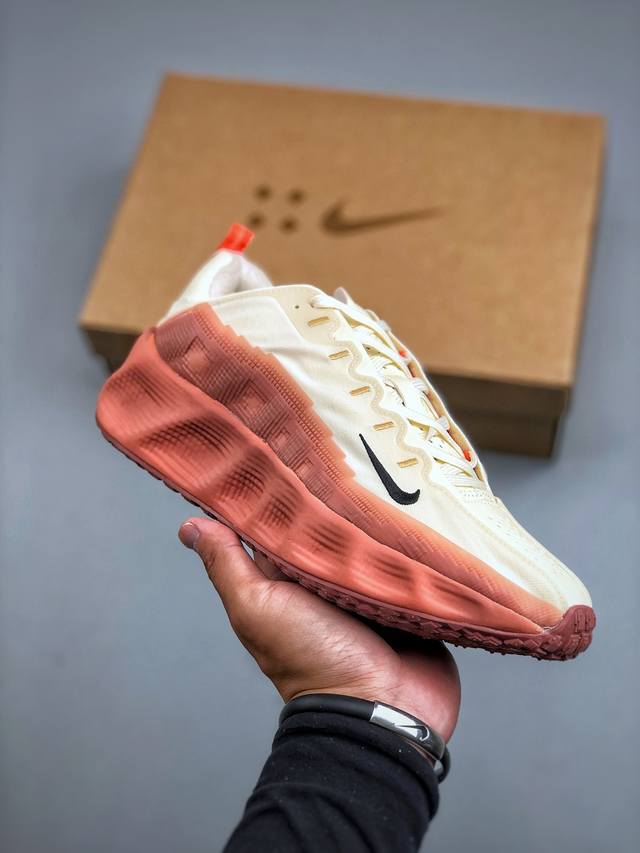 Nike Vomero Premium 耐克顶级迈柔 路跑鞋，通过超强缓震与舒适度的全面提升令跑步更加轻松，缓解冲击压力，加快恢复节奏。 货号：Dx4215 2
