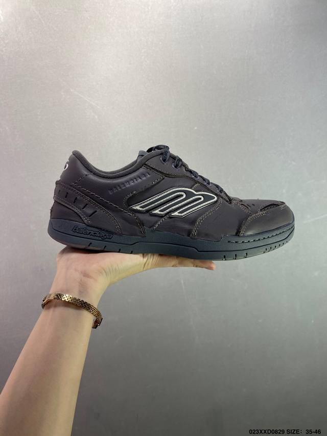 公司级Balenciaga巴黎世家16代 原纸板楦头开发 公司级版本 原盒原配 正确字体电绣 粗细、位置、大小正确 侧边Tpu 透气孔匹配意产原版 正确分离大底