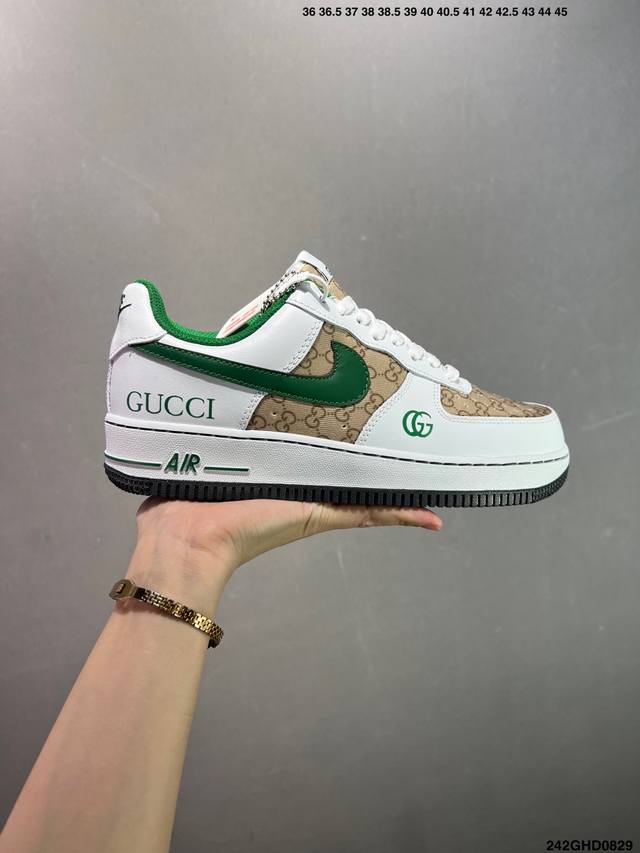 公司级Nk Air Force 1′07 Low 空军一号低帮百搭休闲运动板鞋 Cs5288-028 柔软、弹性十足的缓震性能和出色的中底设计 横跨复古与现代的