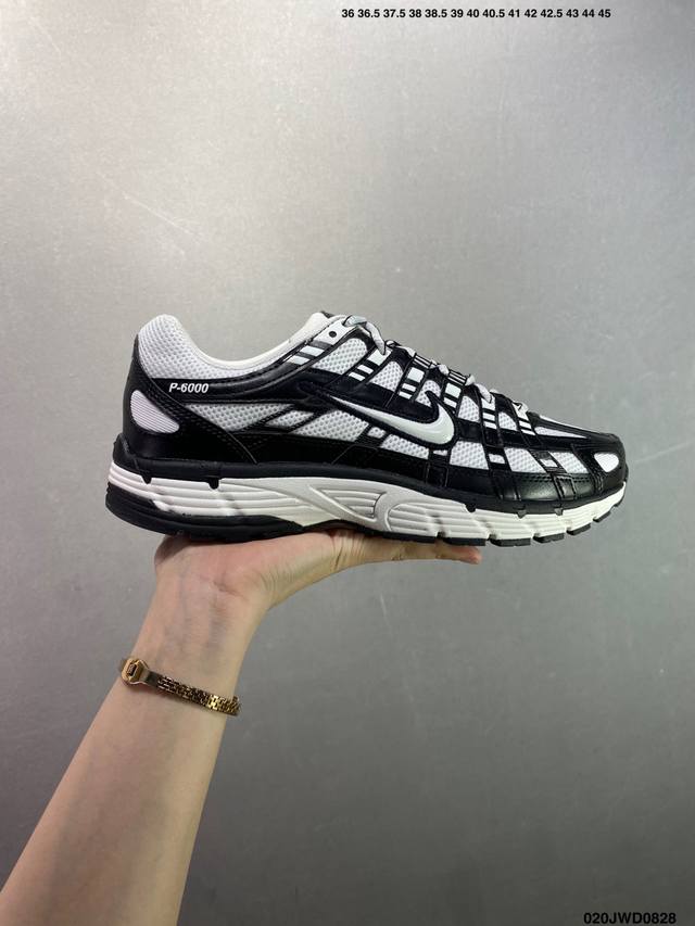 公司级耐克Nike P-6000 跑鞋内外侧都用了红色的钩子，采用透气材料，搭配匠心覆面，再现千禧年代的跑鞋风格，塑就大气外观。鞋款秉承 Nike Pegasu