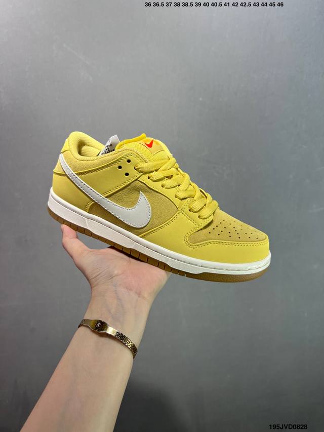公司级Nk Sb Dunk Low Pro Prm 丹宁刺绣 黑蓝 原装头层材料 用料绝不含糊 独家版型蒸餾加工帶來的是更好的视觉和脚感体验 清洁度 电绣工艺
