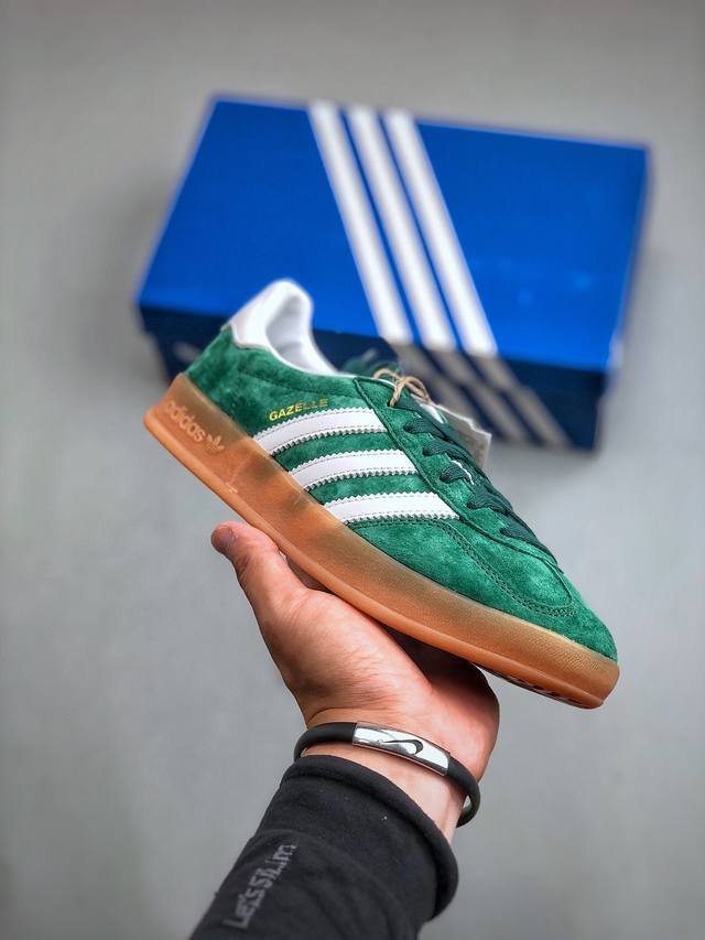 开学季特价 原300 Adidas Originals Gazelle Indoor 复古单品自1960年代发售以来，“Gazelle”系列凭借其古典复古魅力，
