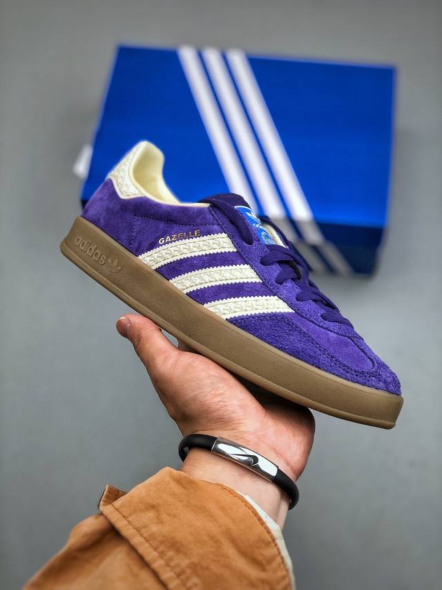 开学季特价 原300 Ad 阿迪 Gazelle Indoor 低帮运动休闲板鞋 If 6 本年度第一爆款 品质依旧第一梯队 鞋舌标立体烫金 清晰度和立体感都十