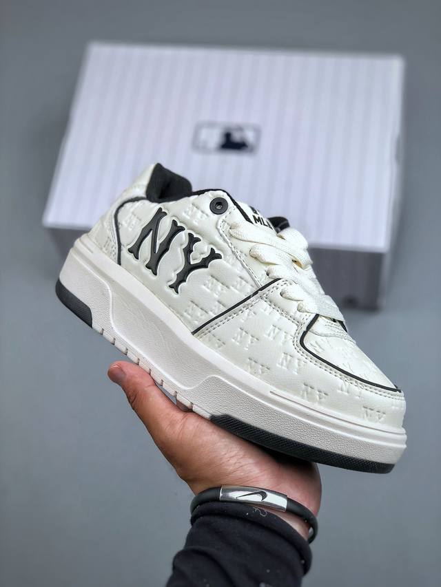 J版 美国榄球洋基队New York Yankees X Mlb Chunky Liner Low 学长鞋系列低帮老爹风轻量增高厚底百搭休闲运动板鞋“白黑Ny压