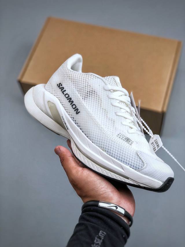 莞产礼盒版本 Mm6马吉拉 X Salomon Spectur 2系列 情侣款 网面 厚底 休闲 运动鞋 户外 跑鞋 上脚实感：中底搭载全掌玻璃纤维能量板和超厚
