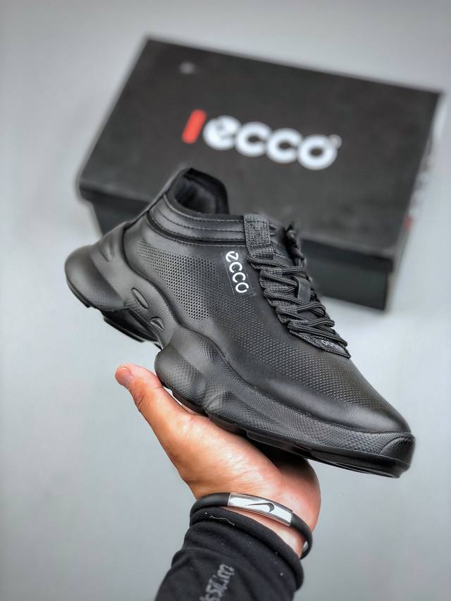 Ecco爱步 小红书爆款 新款百搭休闲款 尺码：39-44
