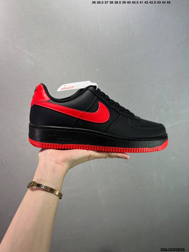 Nike Air Force 1 Low 原楦头原纸板 打造纯正空军版型 专注外贸渠道 全掌内置蜂窝气垫 原盒配件 原厂中底钢印、拉帮完美 货号：Hq2037-