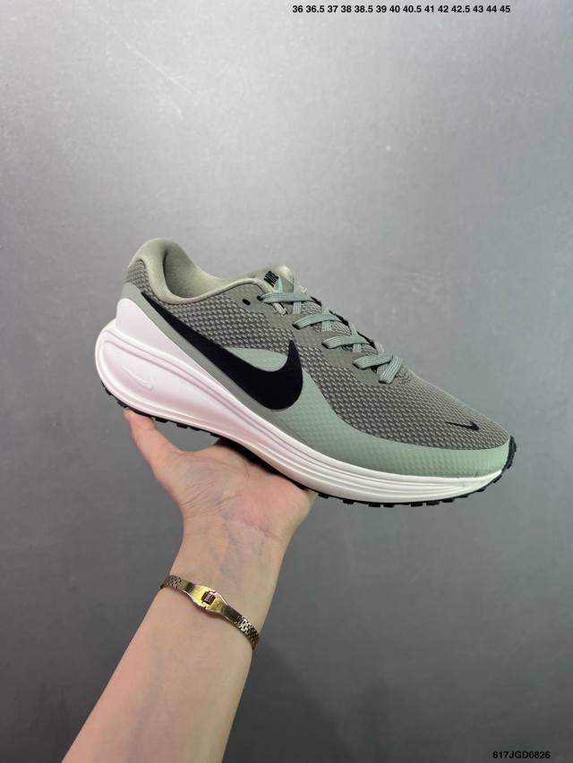 耐克 Nike Revolution 8公路跑步鞋 宽版 厚底增高老爹鞋透气网面运动鞋。采用柔软缓震设计，具有出色支撑力，为你开启跑步新境界。这款公路跑步鞋焕新